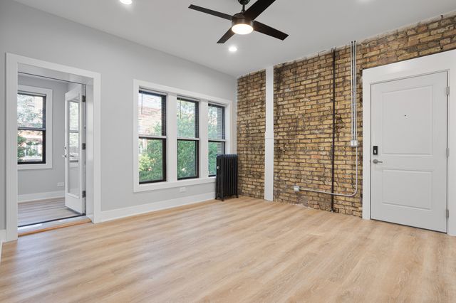 6929 N Lakewood Avenue 1, Chicago, IL 60626
