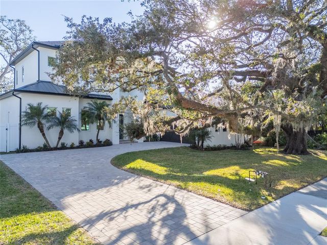 2420 FLOYD STREET, Sarasota, FL 34239