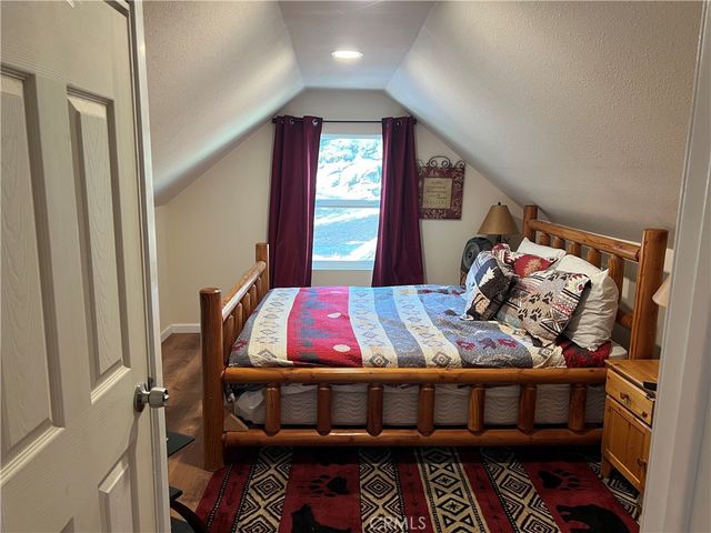 39307 Lark Road, Big Bear Lake, CA 92315