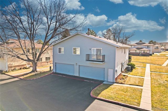 3355 S Flower Street 122, Lakewood, CO 80227