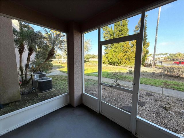 18022 VILLA CREEK DRIVE 18022, Tampa, FL 33647