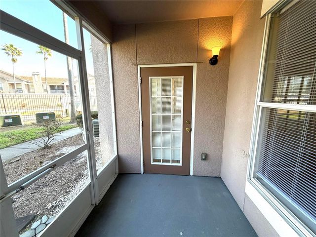 18022 VILLA CREEK DRIVE 18022, Tampa, FL 33647