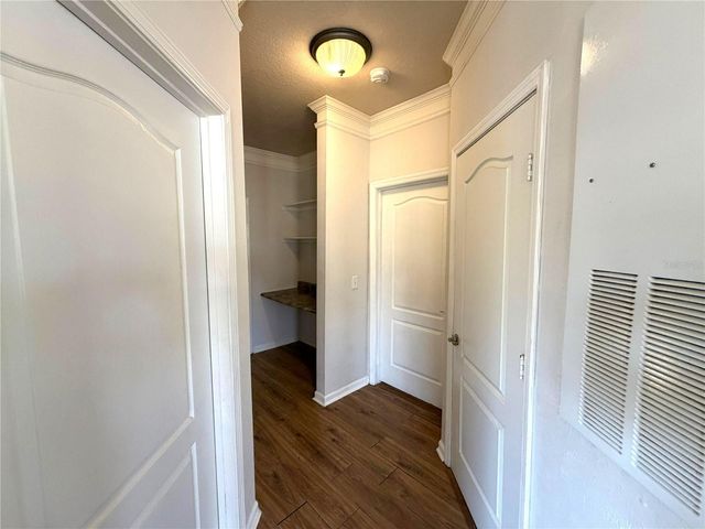 18022 VILLA CREEK DRIVE 18022, Tampa, FL 33647