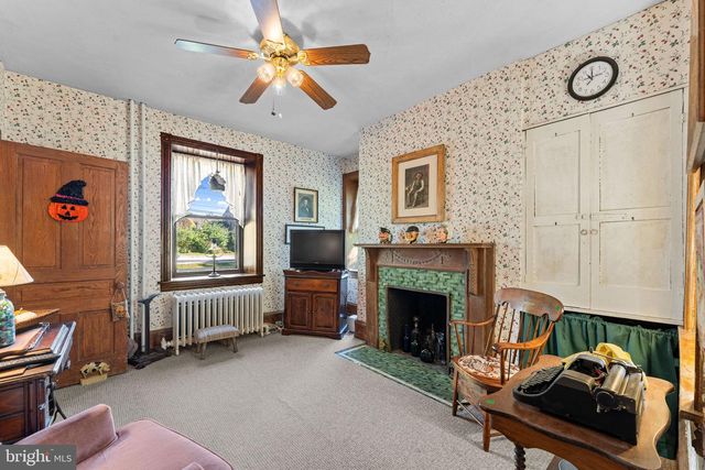 637 SUSQUEHANNA RD, Ambler, PA 19002