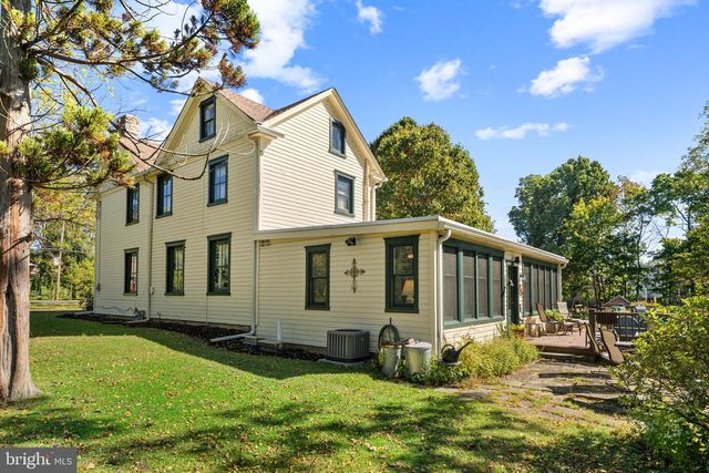 637 SUSQUEHANNA RD, Ambler, PA 19002