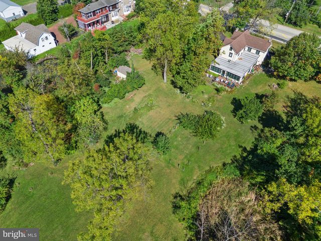 637 SUSQUEHANNA RD, Ambler, PA 19002
