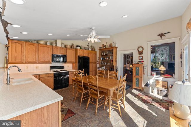 637 SUSQUEHANNA RD, Ambler, PA 19002