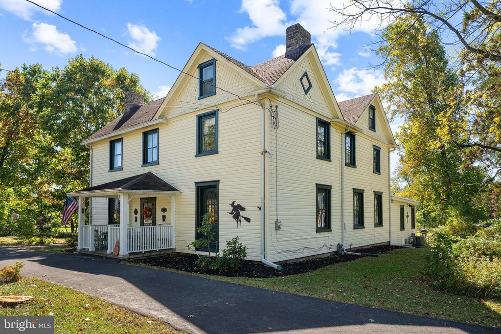 637 SUSQUEHANNA RD, AMBLER, PA 19002 — exterior