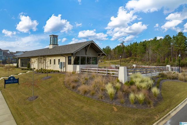 7986 KNOLL LANE, Trussville, AL 35173