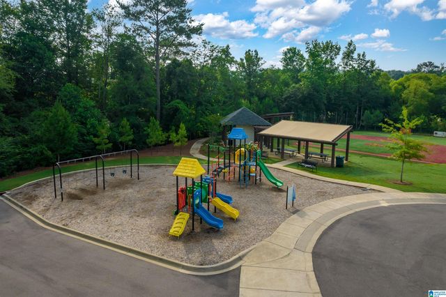 7986 KNOLL LANE, Trussville, AL 35173