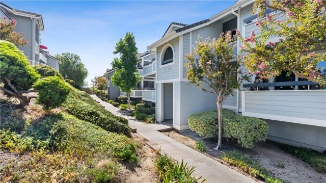 26863 Claudette 125, Canyon Country, CA 91351