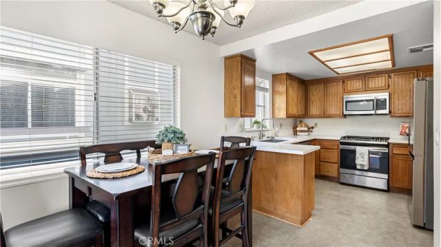 26863 Claudette 125, Canyon Country, CA 91351