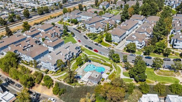 26863 Claudette 125, Canyon Country, CA 91351