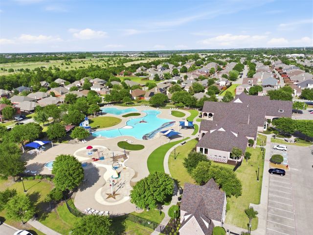 924 Bowie Drive, Lavon, TX 75166