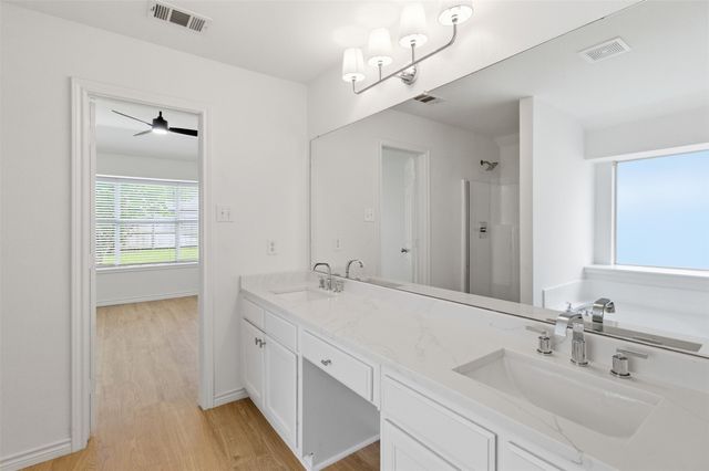 924 Bowie Drive, Lavon, TX 75166