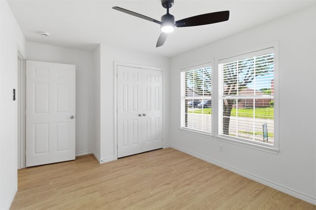 924 Bowie Drive, Lavon, TX 75166