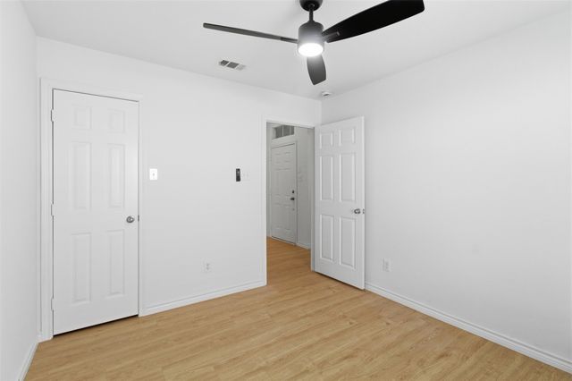 924 Bowie Drive, Lavon, TX 75166