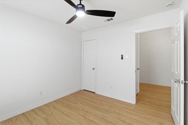 924 Bowie Drive, Lavon, TX 75166