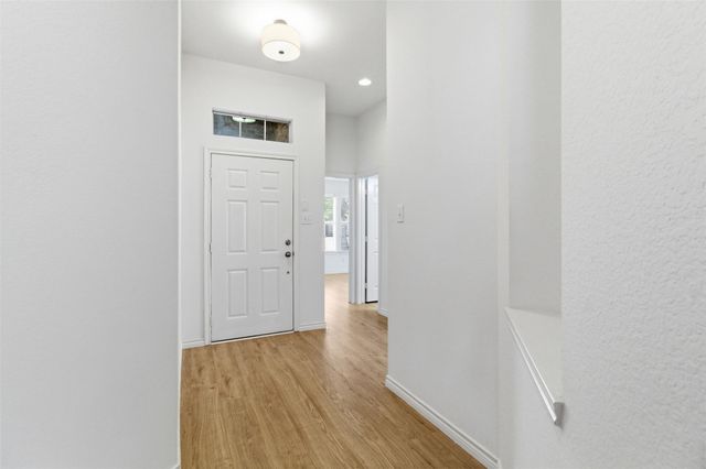 924 Bowie Drive, Lavon, TX 75166