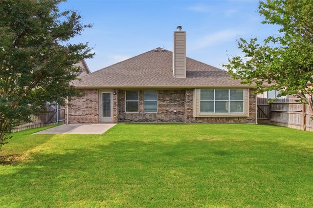924 Bowie Drive, Lavon, TX 75166