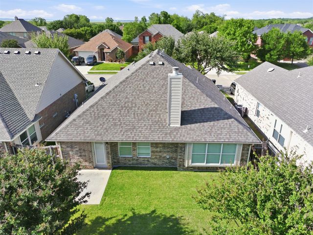 924 Bowie Drive, Lavon, TX 75166