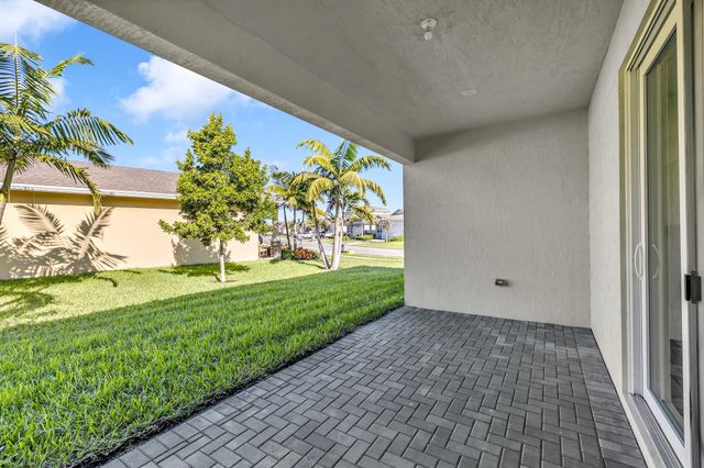 13431 E Amber Waves Avenue, Delray Beach, FL 33484