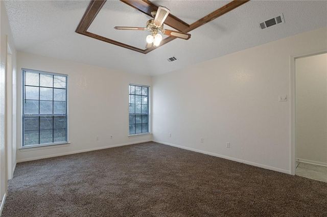 2211 Phyllis DR, Copperas Cove, TX 76522