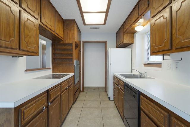 2211 Phyllis DR, Copperas Cove, TX 76522