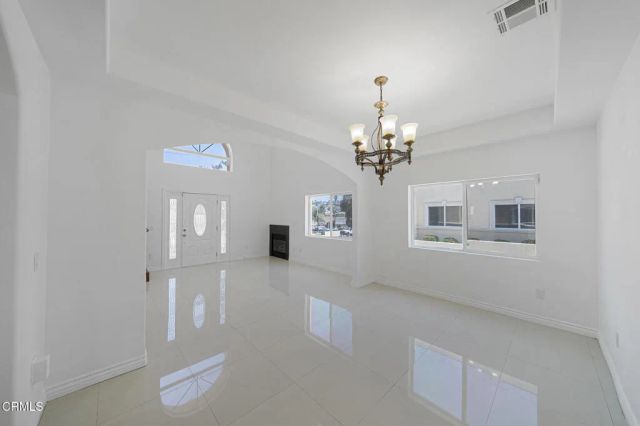 6164 Mesa Avenue, Los Angeles, CA 90042