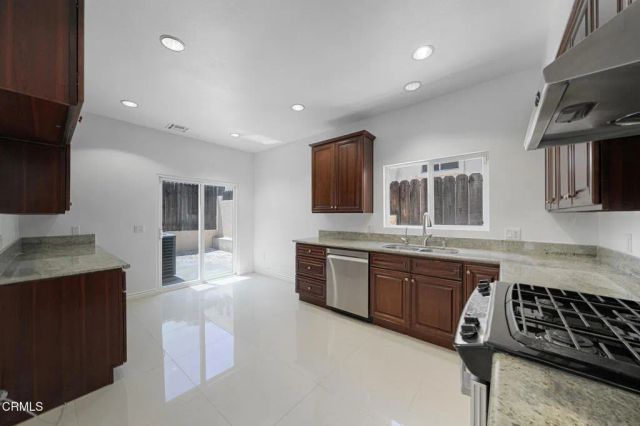 6164 Mesa Avenue, Los Angeles, CA 90042