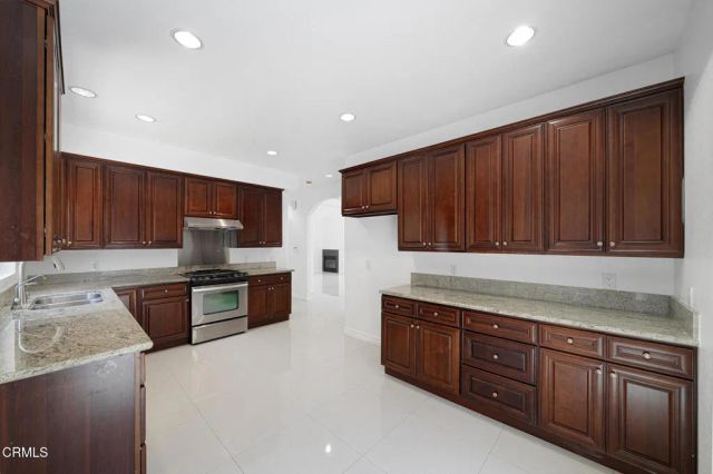 6164 Mesa Avenue, Los Angeles, CA 90042