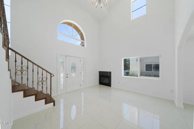 6164 Mesa Avenue, Los Angeles, CA 90042