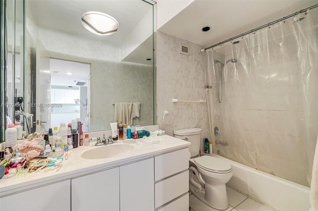 100 Lincoln Rd 502, Miami Beach, FL 33139