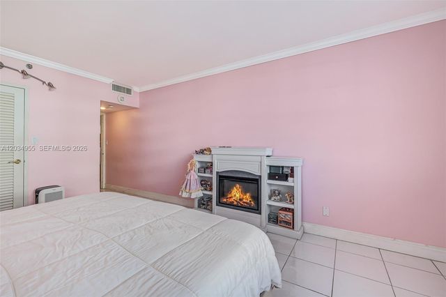 100 Lincoln Rd 502, Miami Beach, FL 33139