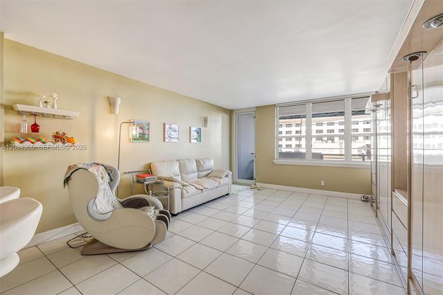 100 Lincoln Rd 502, Miami Beach, FL 33139