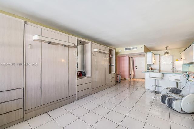 100 Lincoln Rd 502, Miami Beach, FL 33139