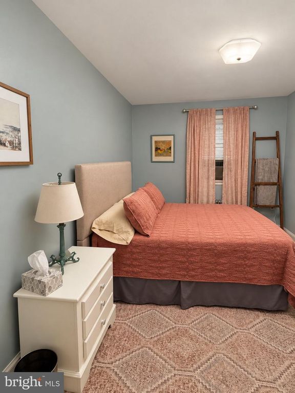 107 MAPLE ST, CONSHOHOCKEN, PA 19428 — photo 4