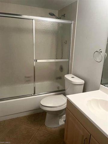 1220 Commonwealth CIR M-106, Naples, FL 34116