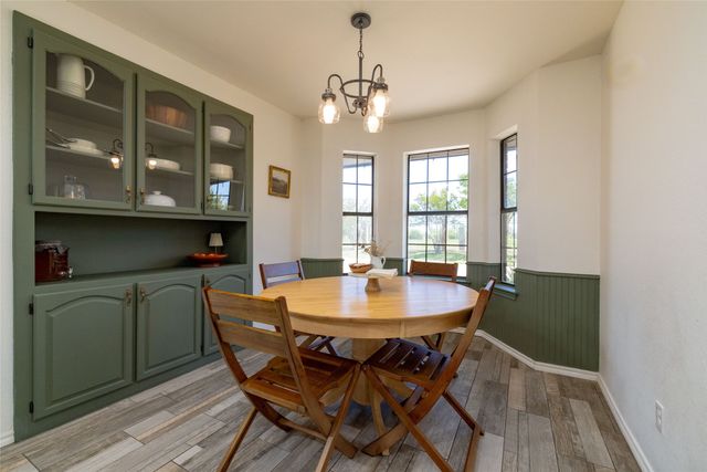 413 W Park Avenue, Weatherford, TX 76086