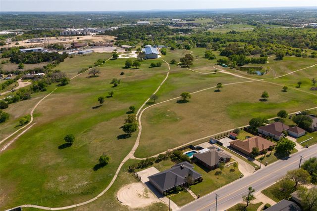 413 W Park Avenue, Weatherford, TX 76086