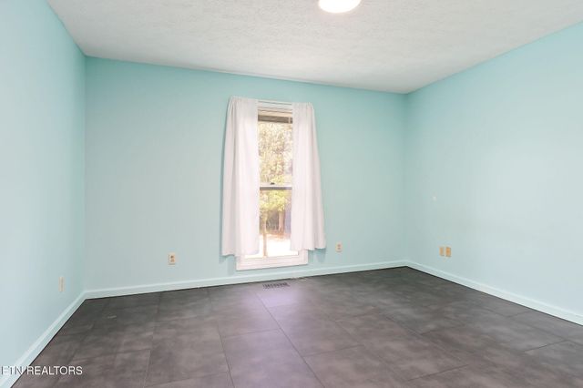 1760 Heathrow Drive, Cookeville, TN 38506