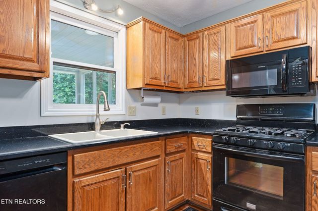 1760 Heathrow Drive, Cookeville, TN 38506