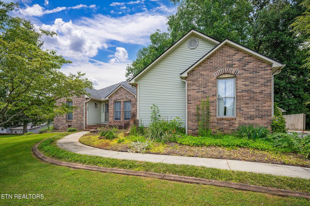 1760 Heathrow Drive, Cookeville, TN 38506