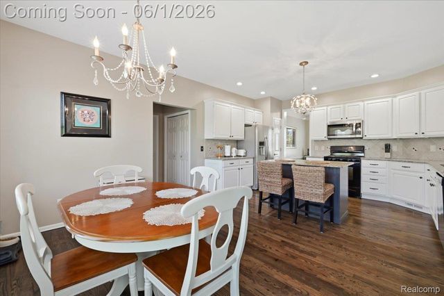 48606 Greenwich Circle, Canton Charter Township, MI 48188