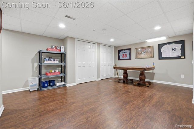 48606 Greenwich Circle, Canton Charter Township, MI 48188