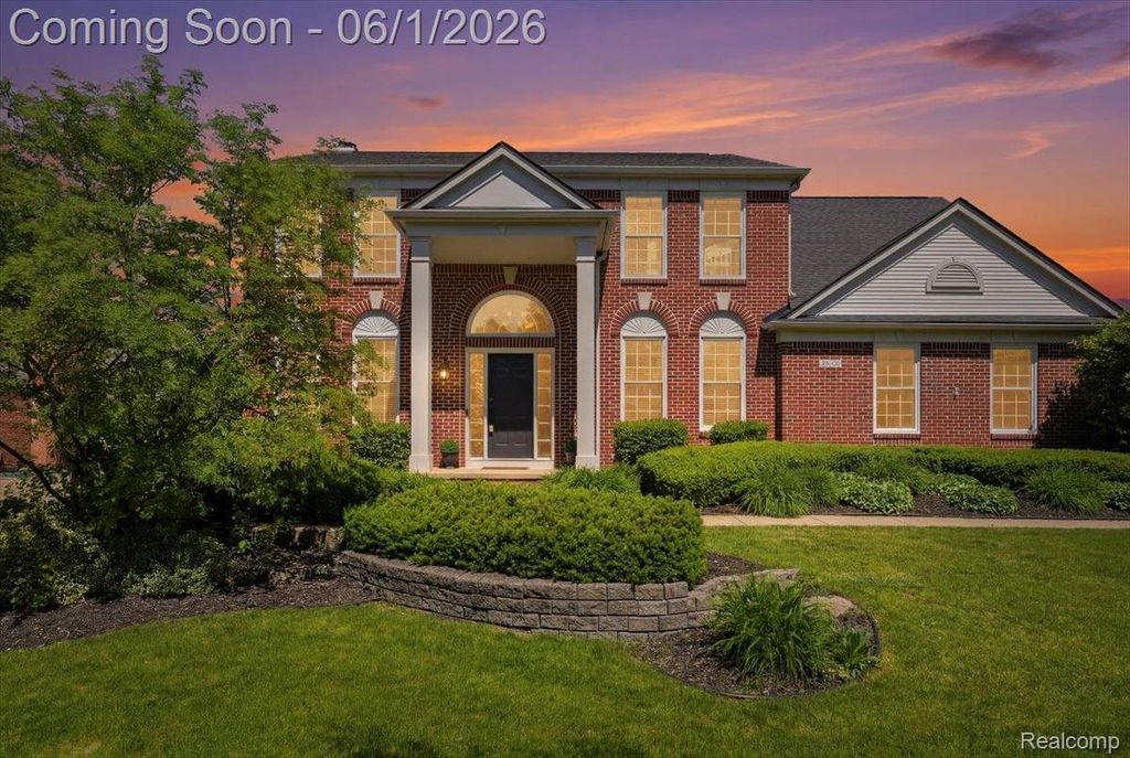48606 Greenwich Circle, Canton Charter Township, MI 48188