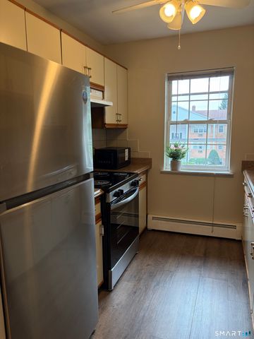 1070 New Haven Avenue 70, Milford, CT 06460