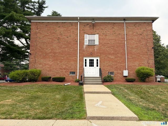 1070 New Haven Avenue 70, Milford, CT 06460