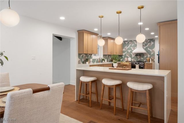 24270 Hermitage Road, Shaker Heights, OH 44122