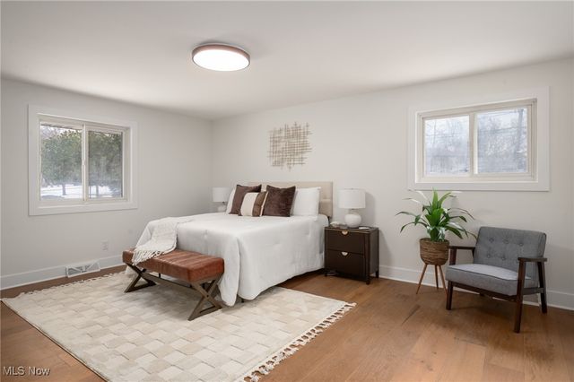 24270 Hermitage Road, Shaker Heights, OH 44122